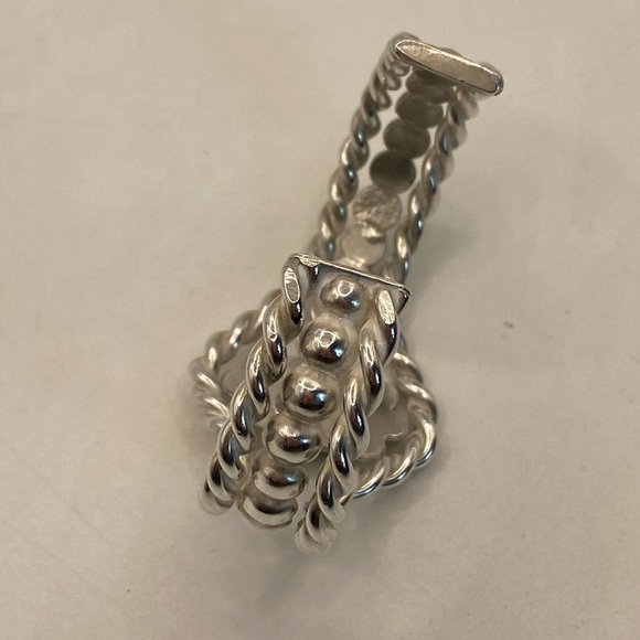 Sold - Picture 3 of 11